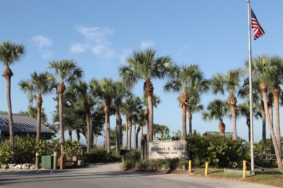 Walk Everywhere! 1-Bedroom Gem In Downtown Hub New Port Richey Esterno foto